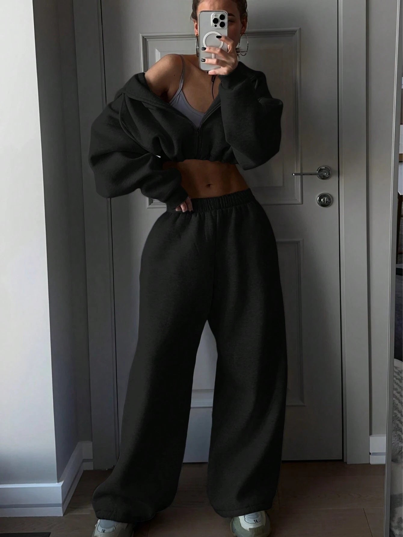 Femme ensemble en polaire décontracté avec pull court et pantalon large Chic und Stil