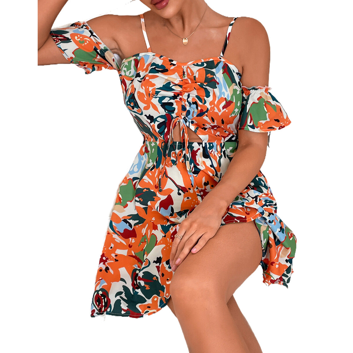 Robe mini femme avec des manches à volants sans épaules et des motifs floraux Chic und Stil