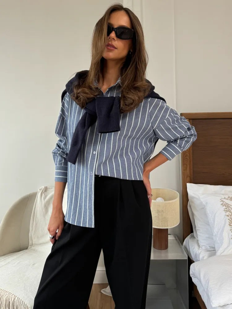 Blouse décontractée pour femmes avec de fines rayures et un matériau léger Chic und Stil