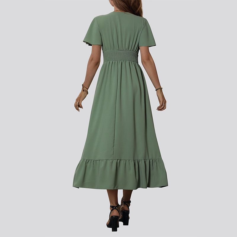 Robe maxi fluide pour femmes avec des manches volantes et un détail de bouton Chic und Stil