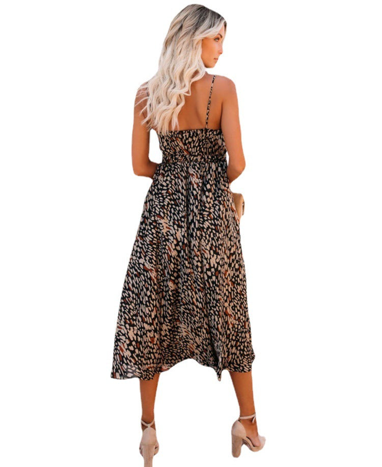 Robe midi femme avec une coupe ludique et un matériau fluide Chic und Stil