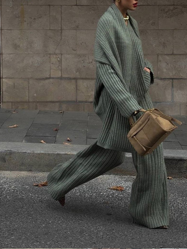 Complet en tricot pour femmes avec une coupe décontractée et moderne Chic und Stil