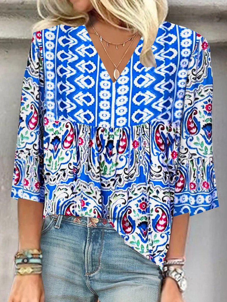 Tunique femme avec un design asymétrique original et un motif floral Chic und Stil