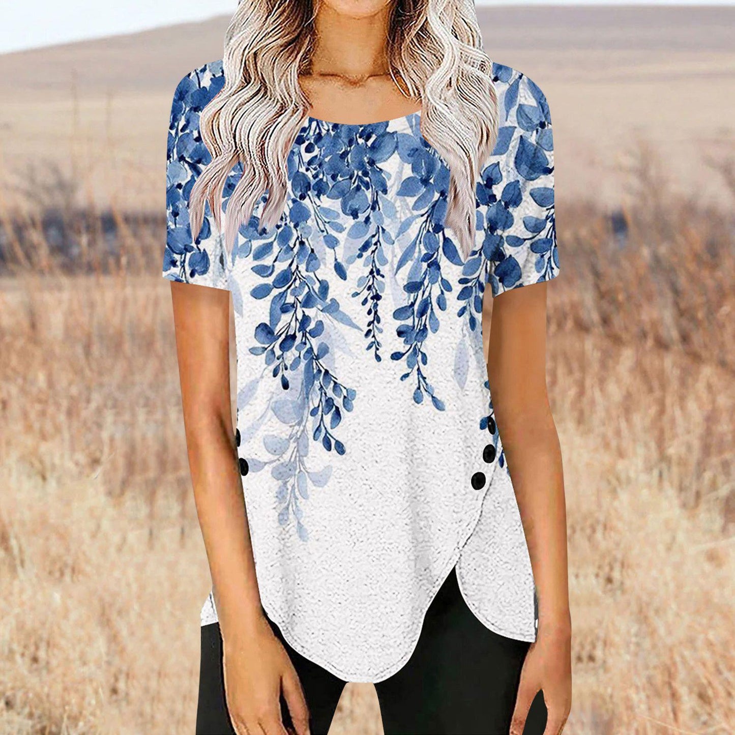 Women's blouse with floral design and asymmetrical hem Chic und Stil