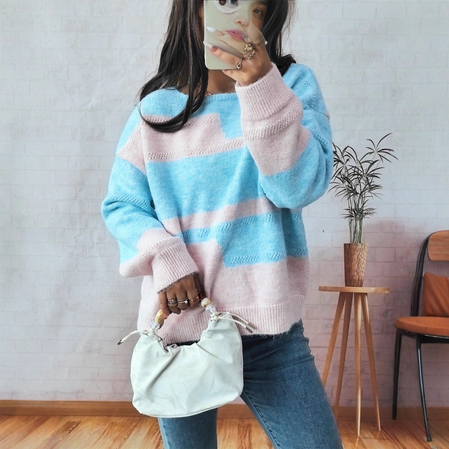 Pull en grosse maille pour femmes avec un motif rayé à la mode et une coupe ample Chic und Stil