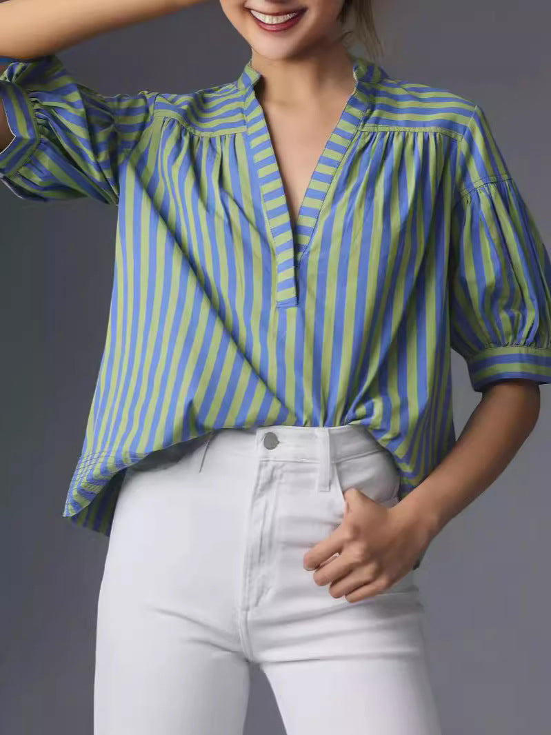 Chemisier pour femmes avec manches bouffantes et motif rayé Chic und Stil