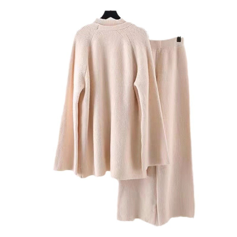 Cozy knit set for women with a wide cardigan and comfortable pants Chic und Stil