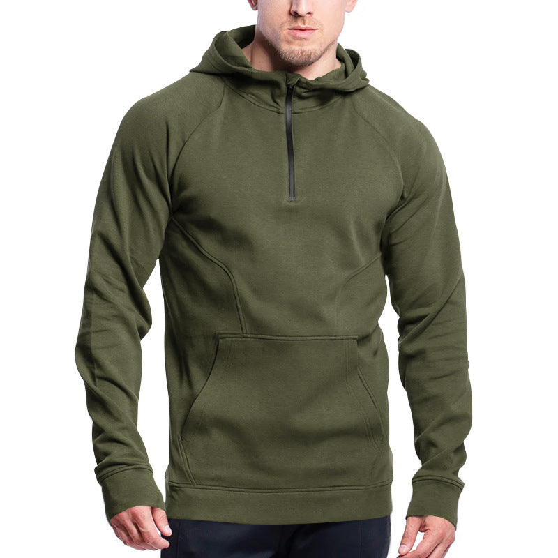 Hommes Sweat à capuche sportif avec fermeture à demi-zip pratique et poches latérales Chic und Stil