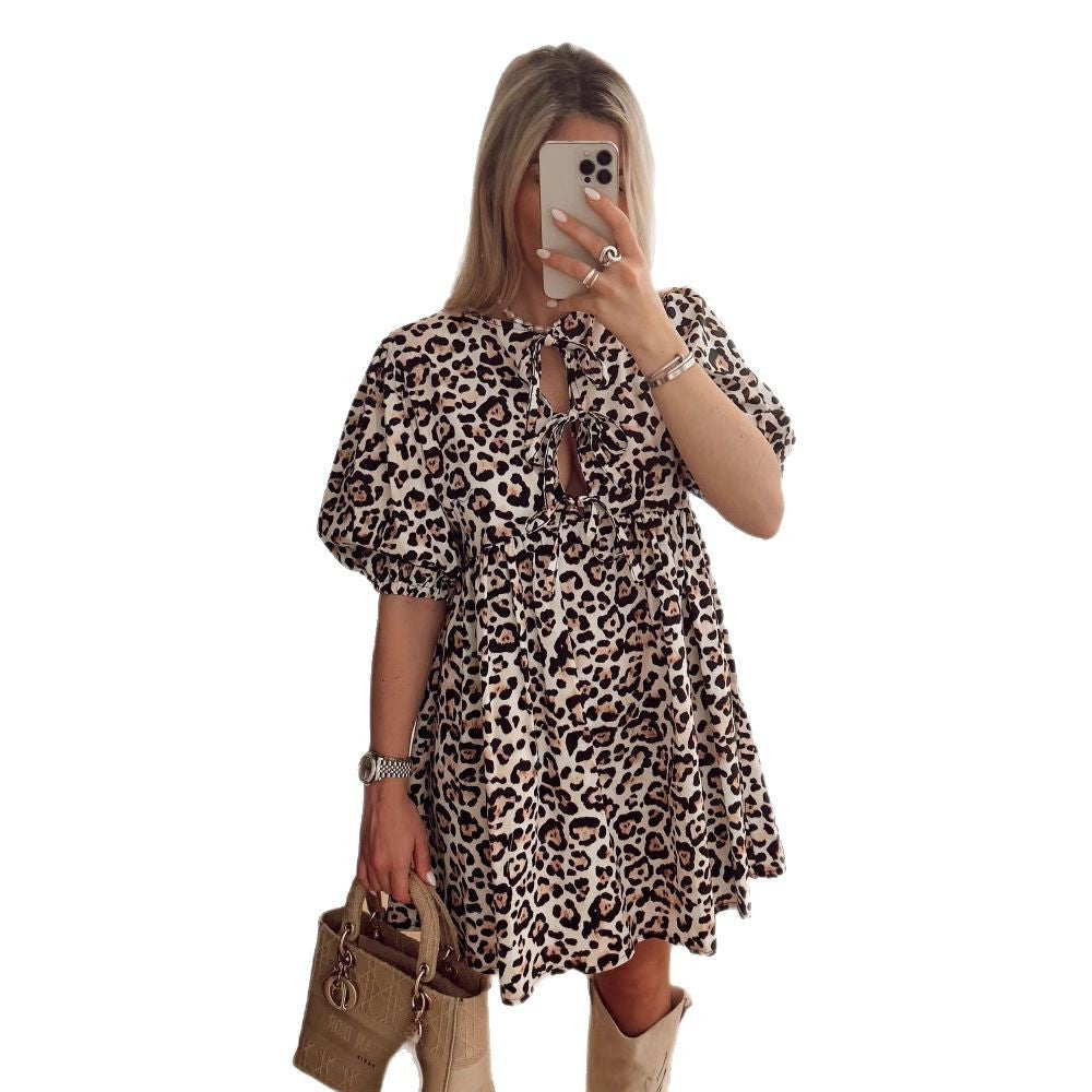 Robe mini à motif léopard froncé pour femmes Chic und Stil