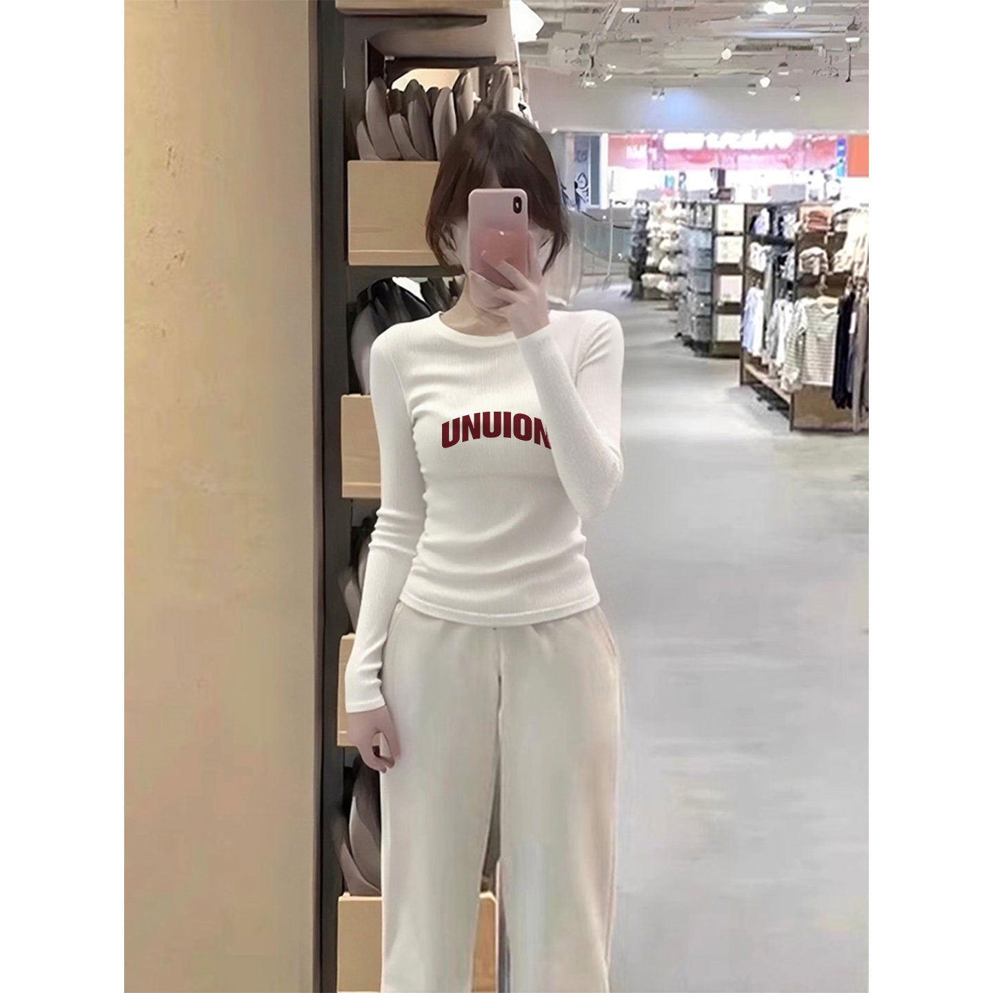 Top à manches longues pour femmes avec logo détaillé Chic & Stil