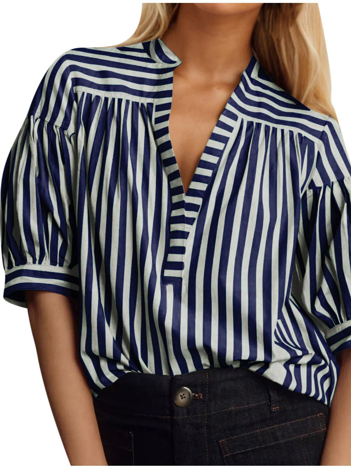 Chemisier pour femmes avec manches bouffantes et motif rayé Chic und Stil