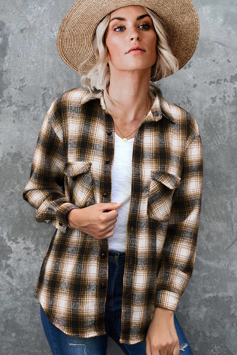 Chemise en flanelle pour femmes avec motif à carreaux et poches plaquées Chic und Stil