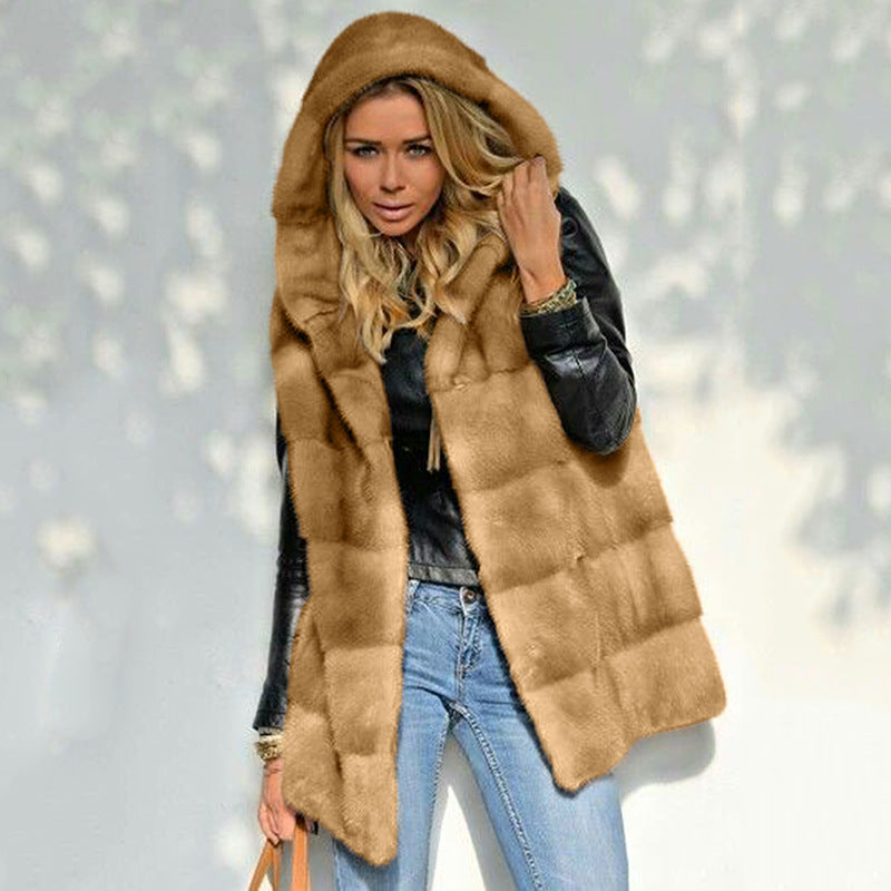 Gilet pour dames en polaire avec capuche Chic und Stil