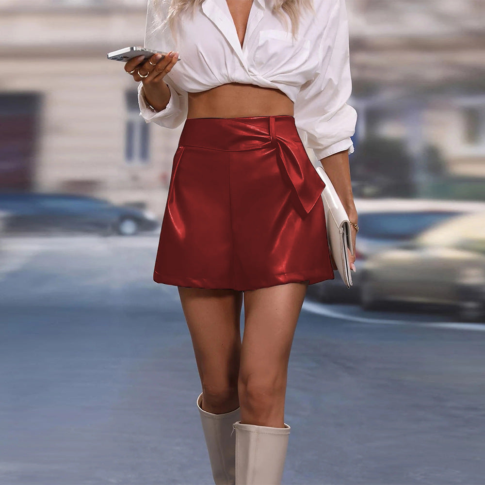 Jupe mini taille haute pour femmes avec détail de nœud Chic und Stil