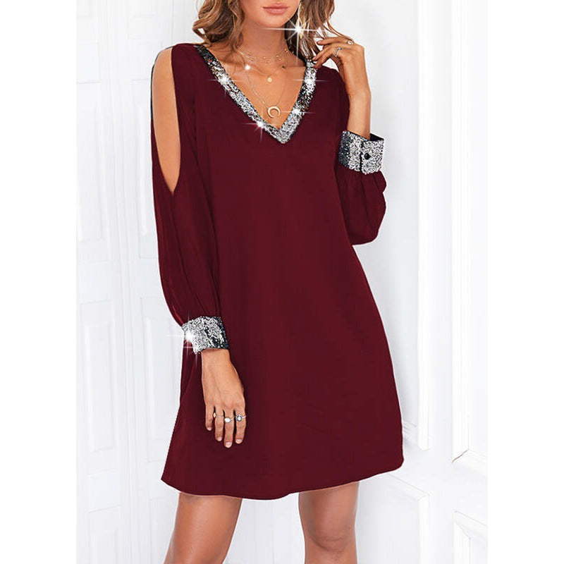 Robe mini élégante pour dames avec épaules dégagées et accents en sequins Chic und Stil