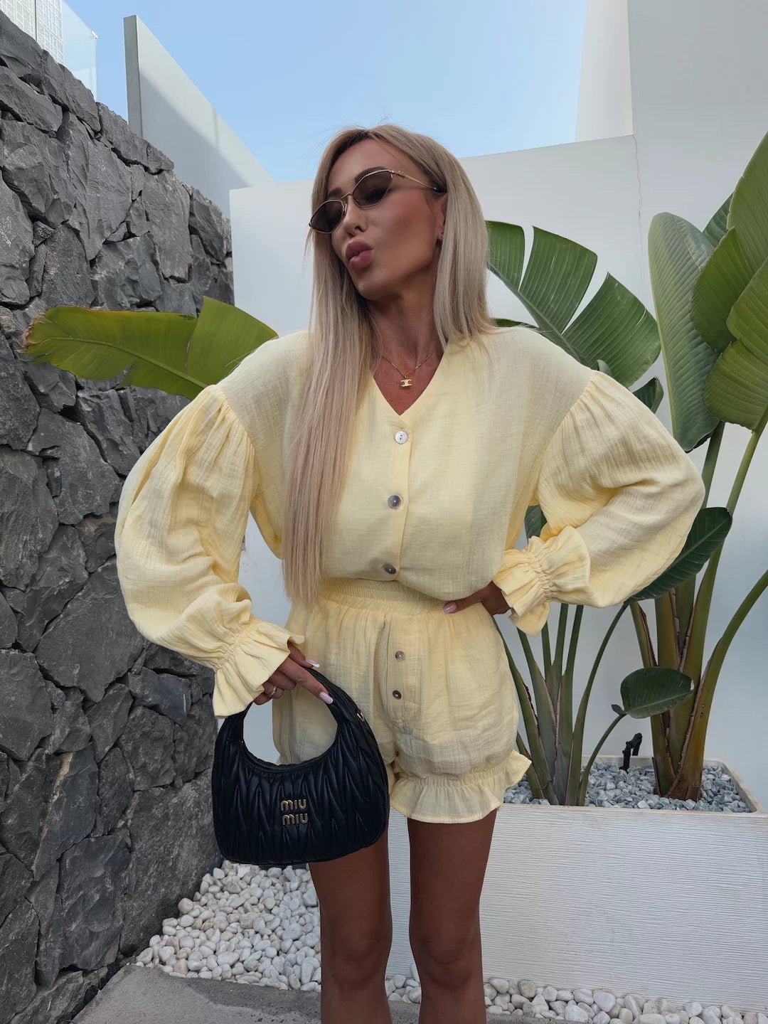 Dames Blouse d'été décontractée avec Shorts à volants Chic und Stil