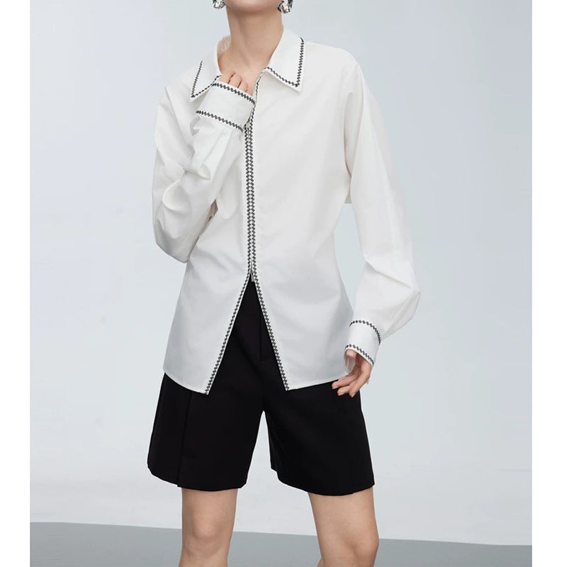 Blouse ajustée à manches longues pour femmes avec fermeture boutonnée et bord contrastant Chic und Stil