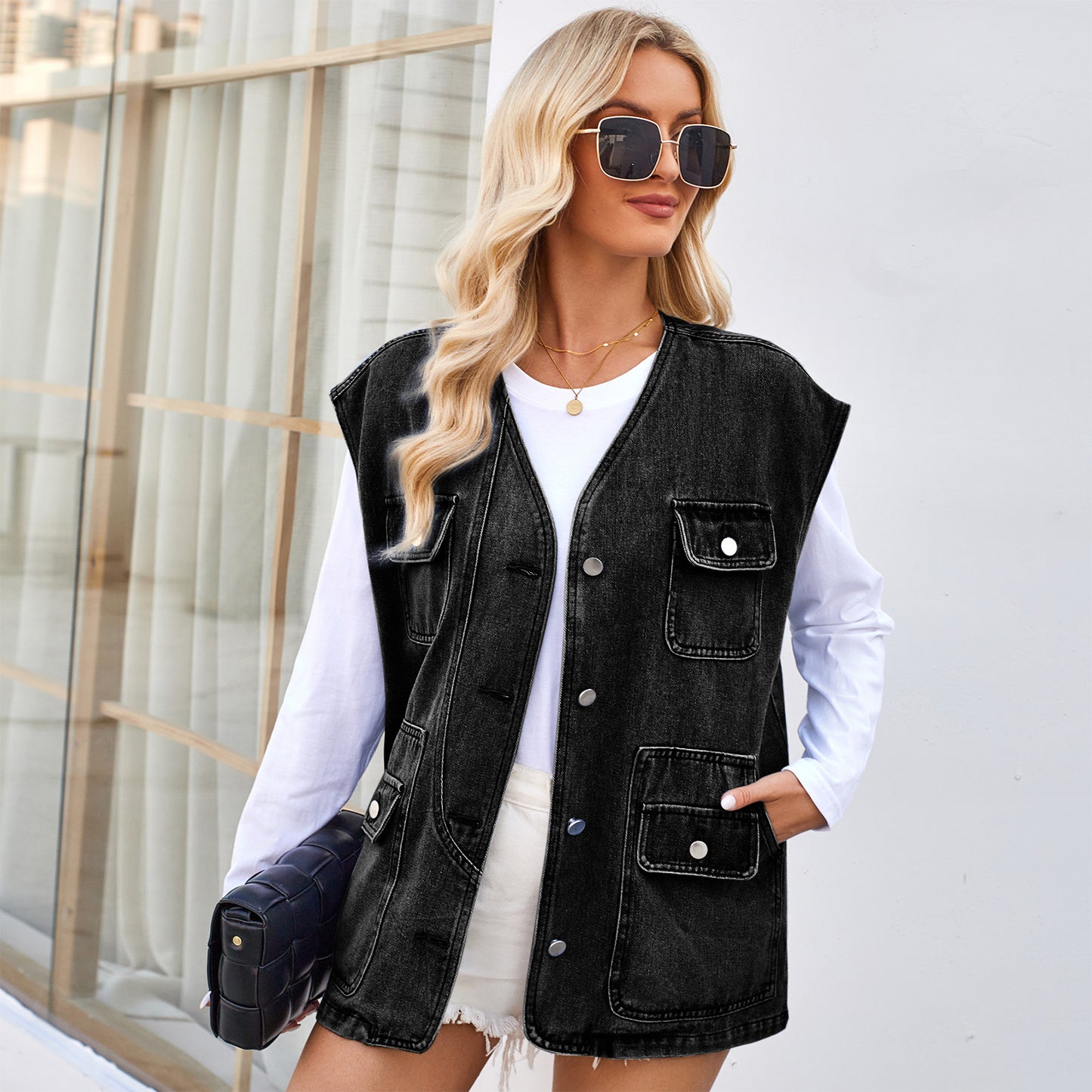 Veste en denim pour femmes avec grandes poches et accents modernes Chic und Stil