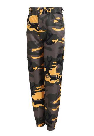 Pantalon cargo pour femmes au design camouflage moderne avec poches pratiques et taille élastique Chic und Stil