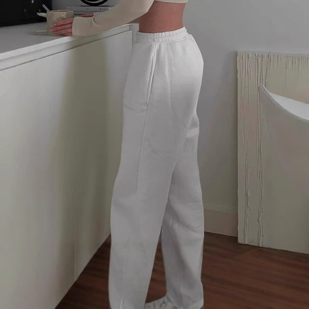 Pantalon de jogging sportif pour femmes avec taille élastique et poches latérales Chic und Stil