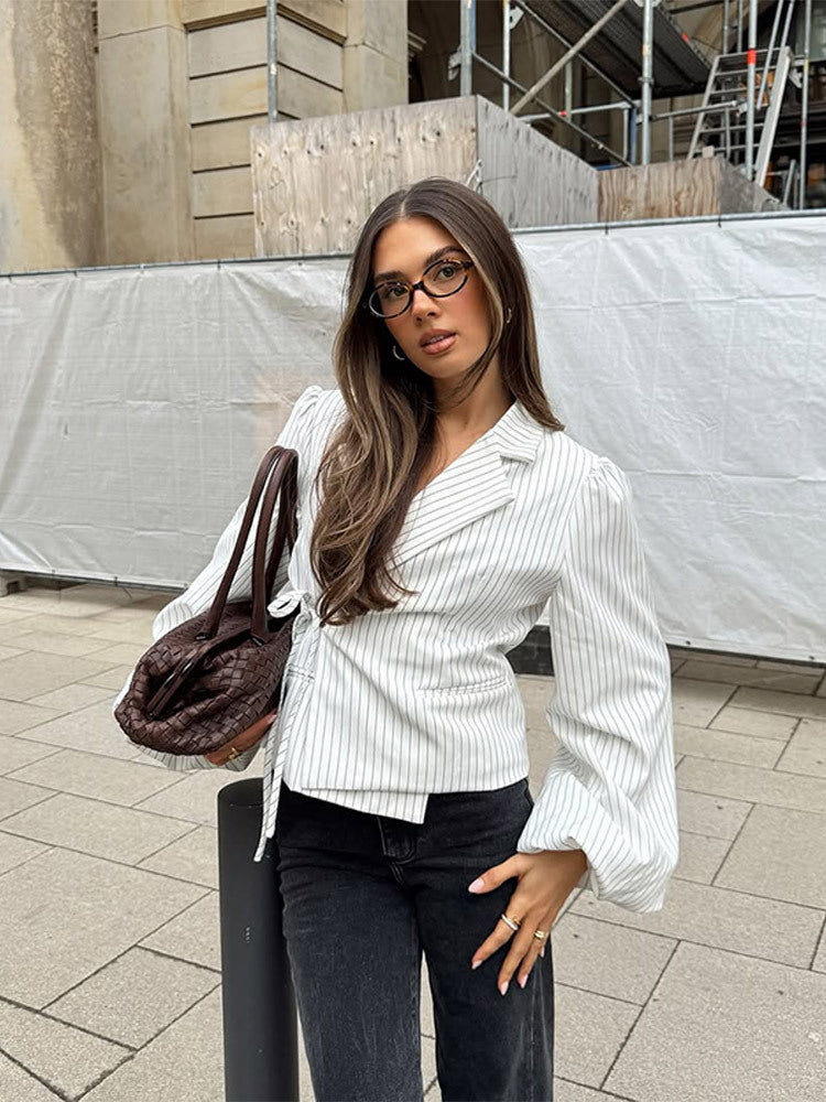 Blouse élégante cintrée pour femmes avec des manches volumineuses Chic und Stil