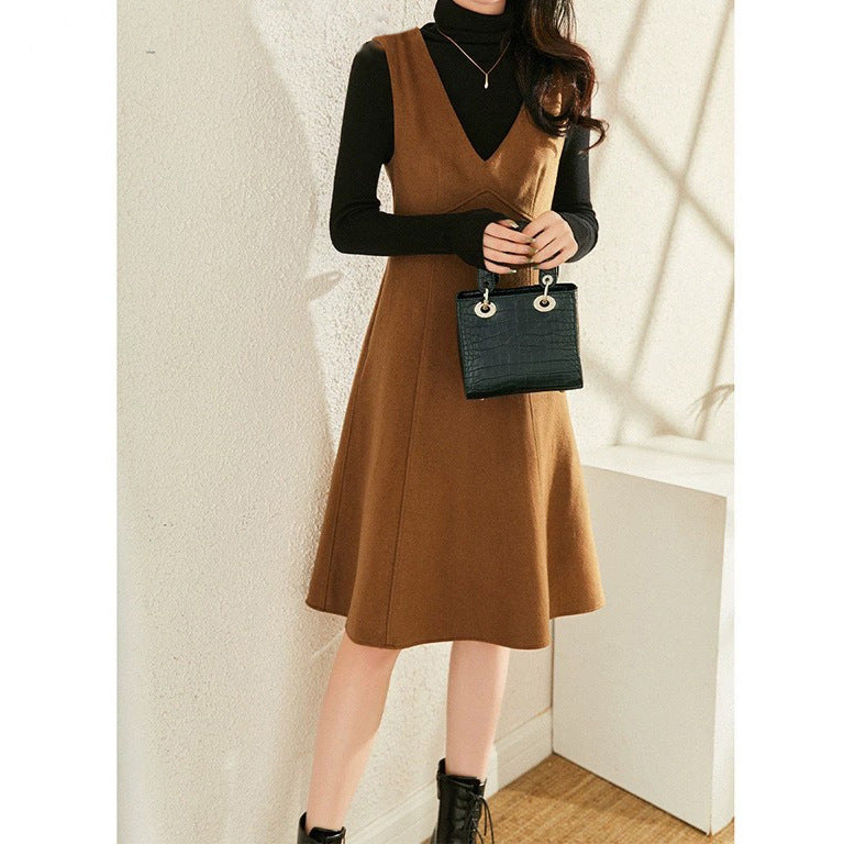 Robe midi A-line pour femmes avec design en V Chic und Stil
