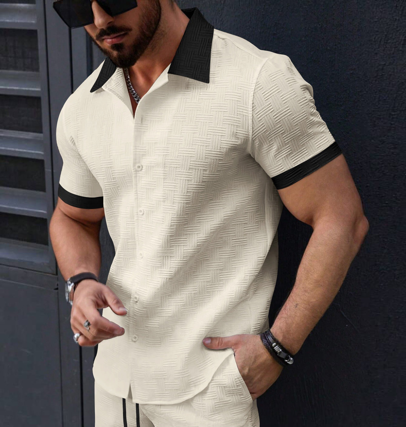 Chemise structure à manches courtes pour hommes avec boutons Chic und Stil
