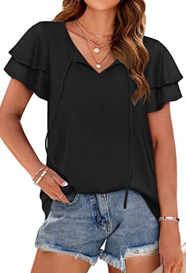 Haut féminin avec des détails volants et une coupe décontractée Chic und Stil