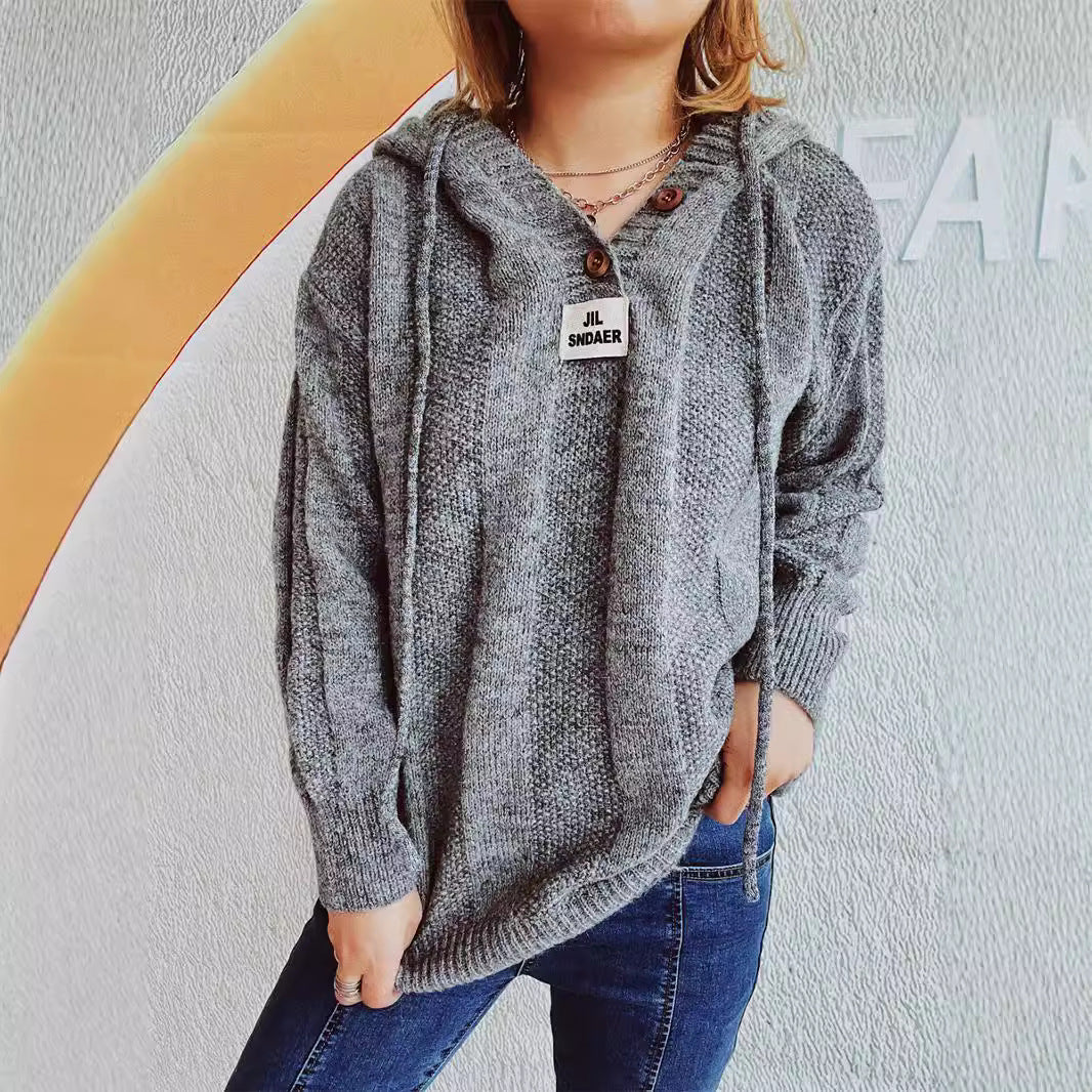 Pull en tricot décontracté pour femmes avec capuche et boutons décoratifs Chic und Stil
