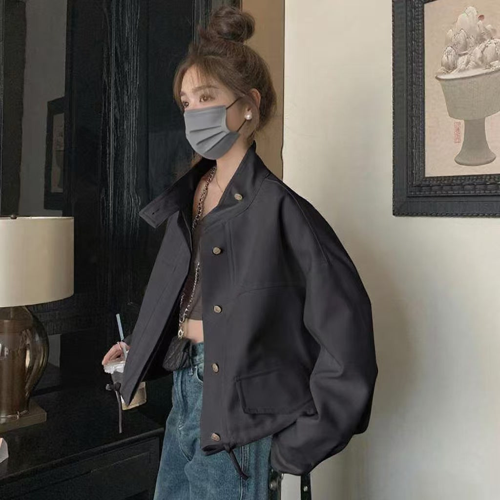 Veste courte élégante pour femme avec col haut et fermeture à pression Chic & Stil