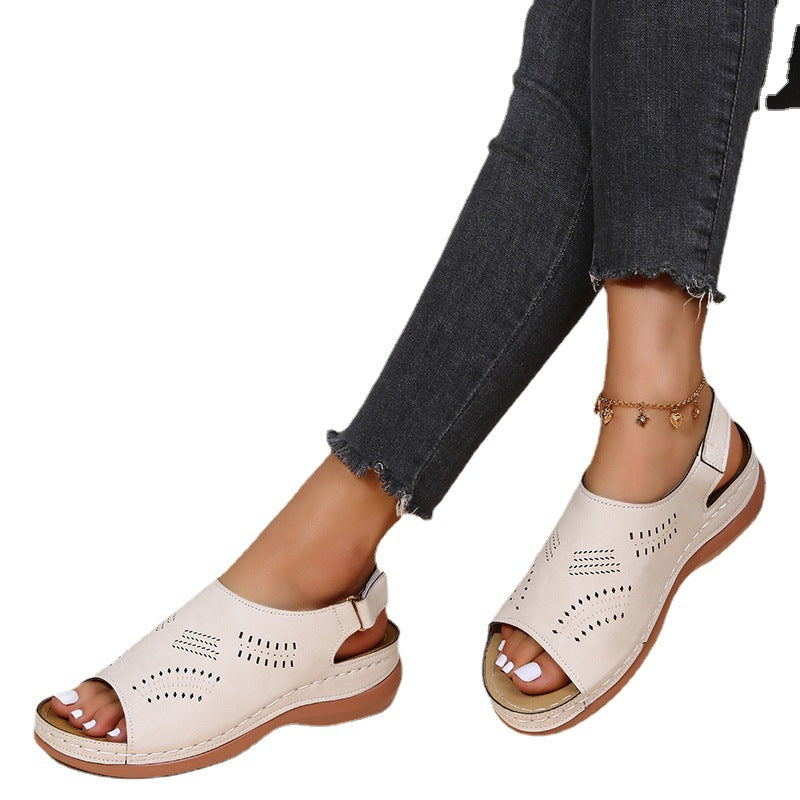 Sabots confortables pour femmes avec une structure de surface respirante et une semelle ergonomique Chic und Stil