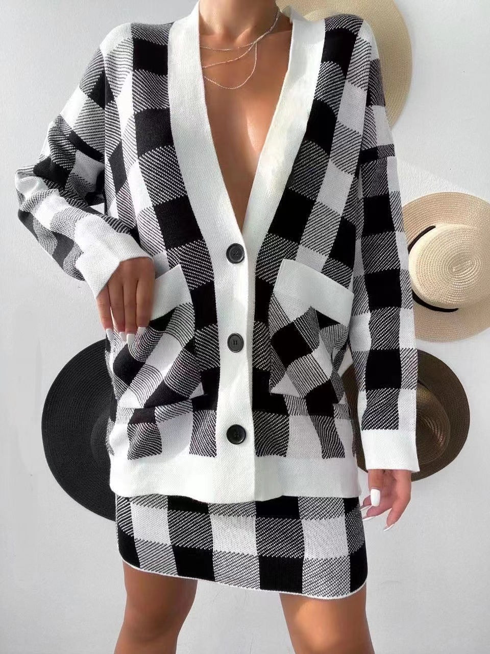 Cardigan à carreaux pour femmes avec poches et détails en boutons Chic und Stil