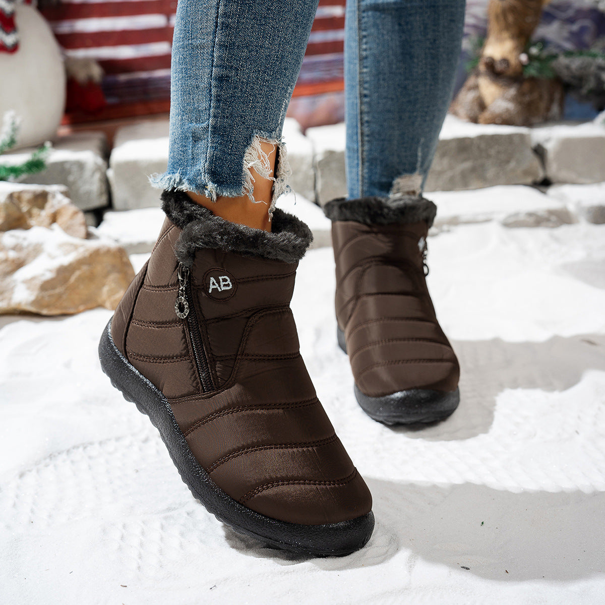Bottes d'hiver pour femmes avec zip pratique et doublure intérieure douillette Chic und Stil