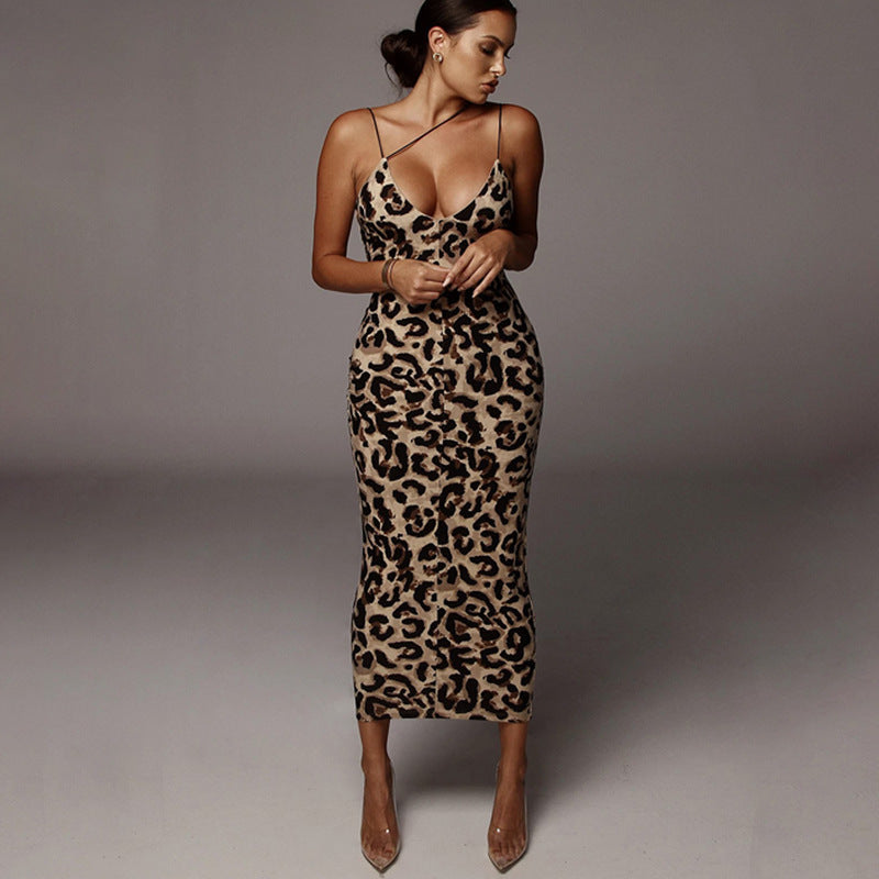 Robe fourreau pour femmes avec décolleté en V profond et design flatteur Élégance et style