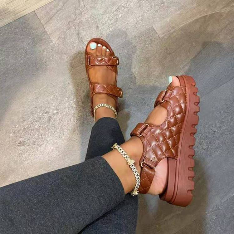 Sandales à bride pour femmes avec semelle rembourrée et design réglable Chic und Stil