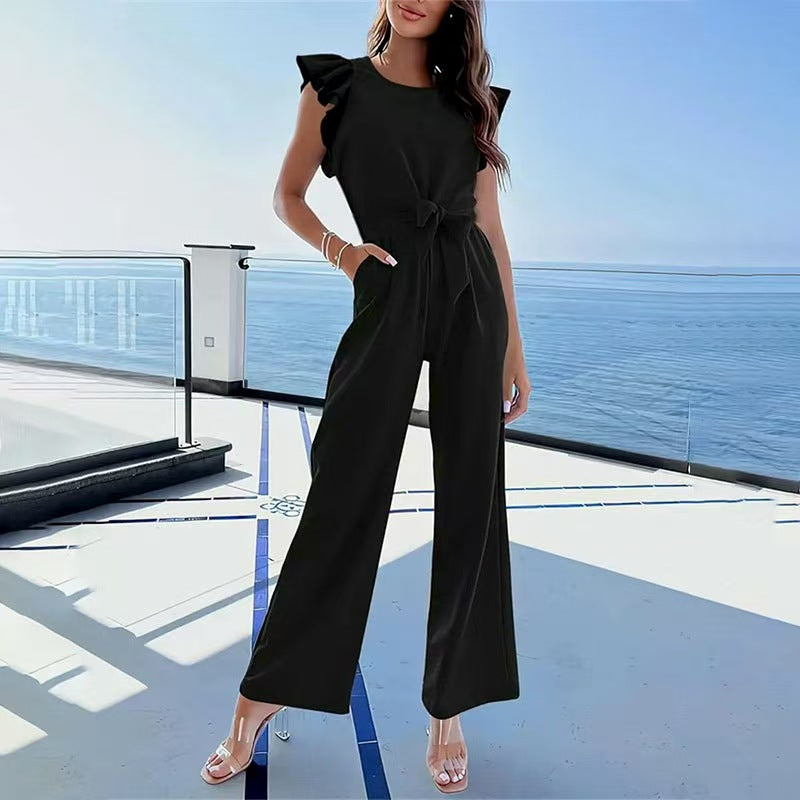 Combinaison pour femmes avec ceinture à la taille et détails élégants en volants Chic und Stil