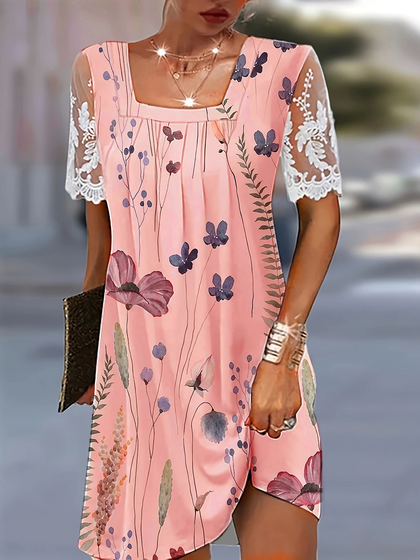 Robe tunique à imprimé floral pour femmes avec des manches en dentelle Chic und Stil