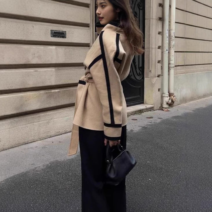 Blazer-kimono tendance pour femmes avec ceinture et détails contrastés Chic und Stil