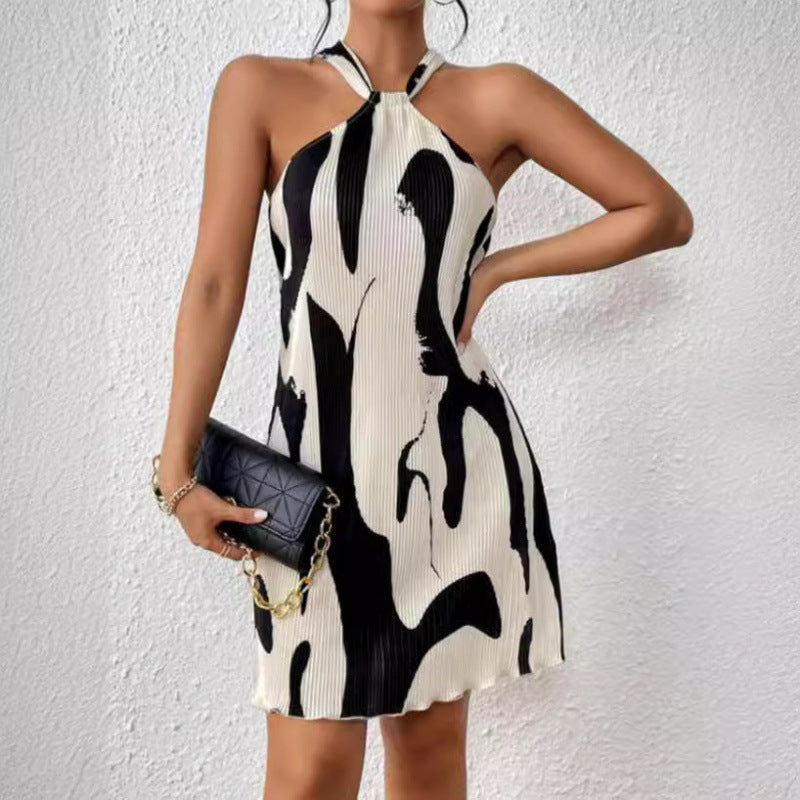Robe courte mode pour femmes avec un design de dos nu raffiné Chic und Stil