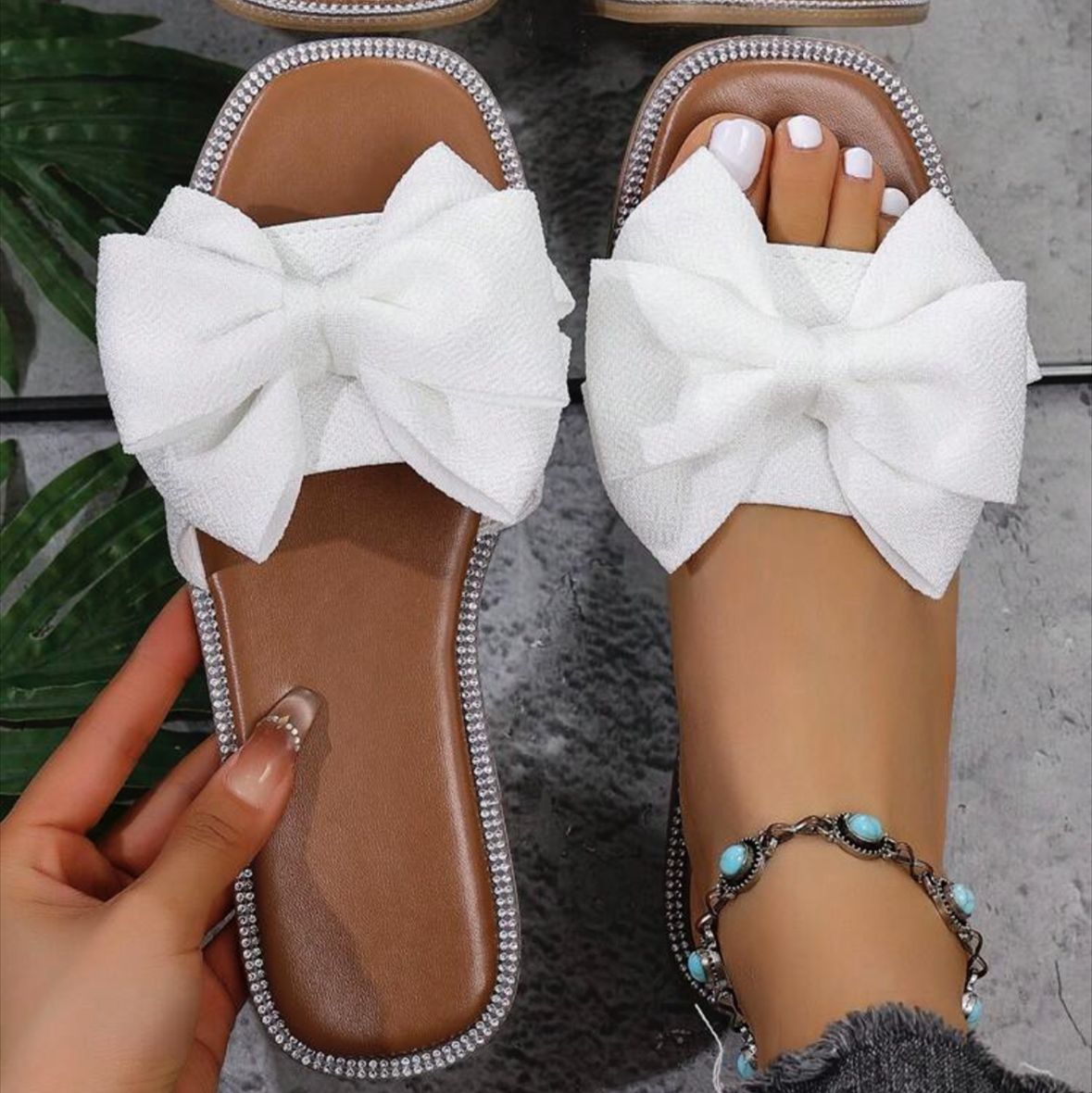 Sandales à glissière à accent nœud pour femmes Chic und Stil