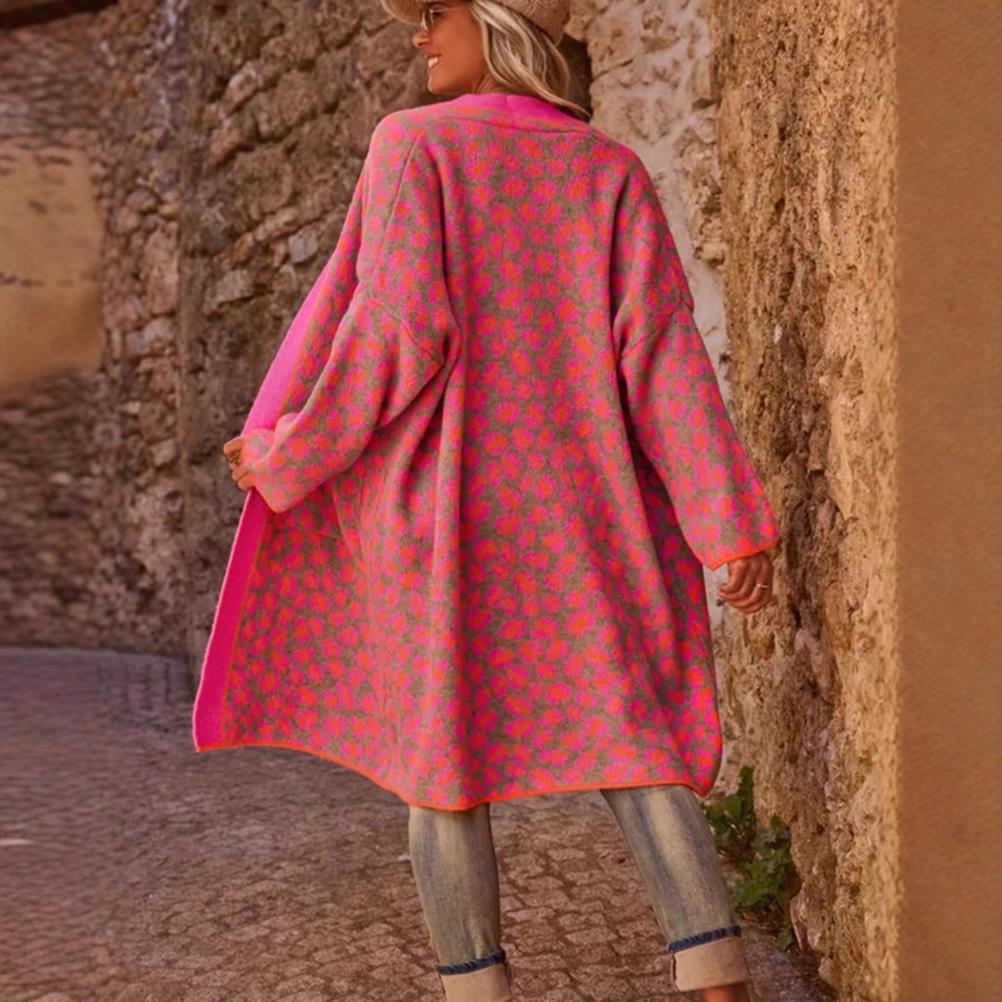 Cardigan tendance pour femmes avec motif accrocheur Chic und Stil