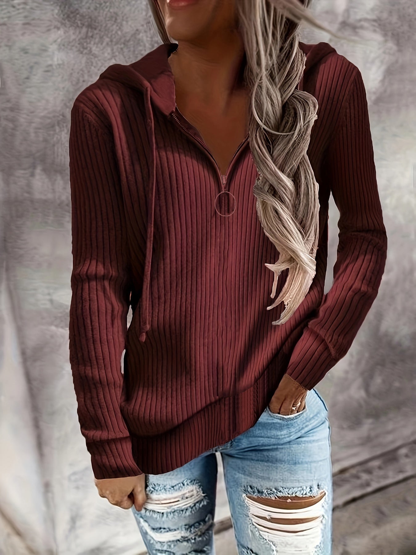 Dame Zip-Hoodie avec design en rib structuré et zip intégral Chic und Stil