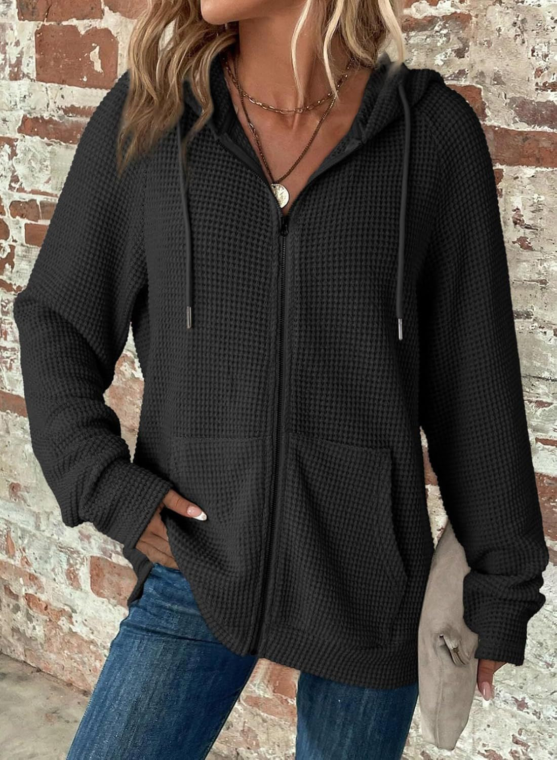 Pull-over à capuche et poches en gaufrage pour femmes Chic und Stil