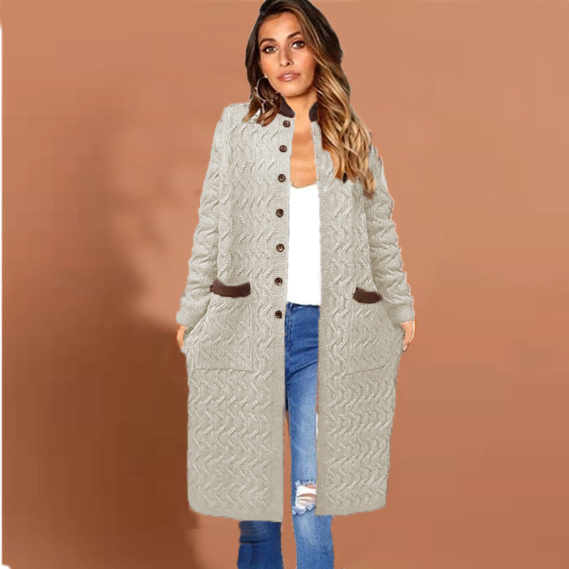 Manteau tricot féminin avec grand design de tresse et poches pratiques Chic und Stil