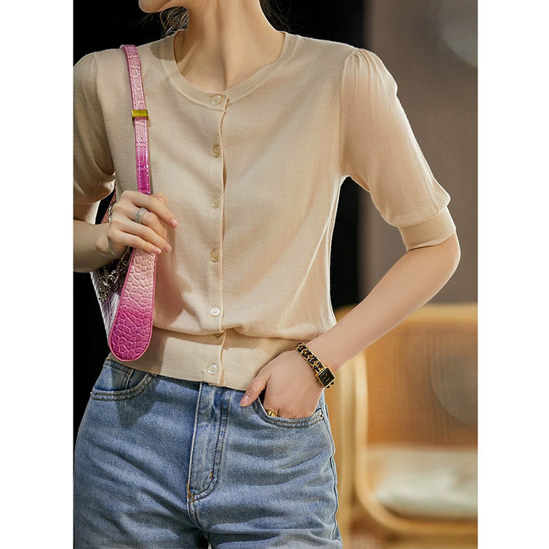 Cardigan léger pour femme à boutonning avec manches bouffantes Chic und Stil