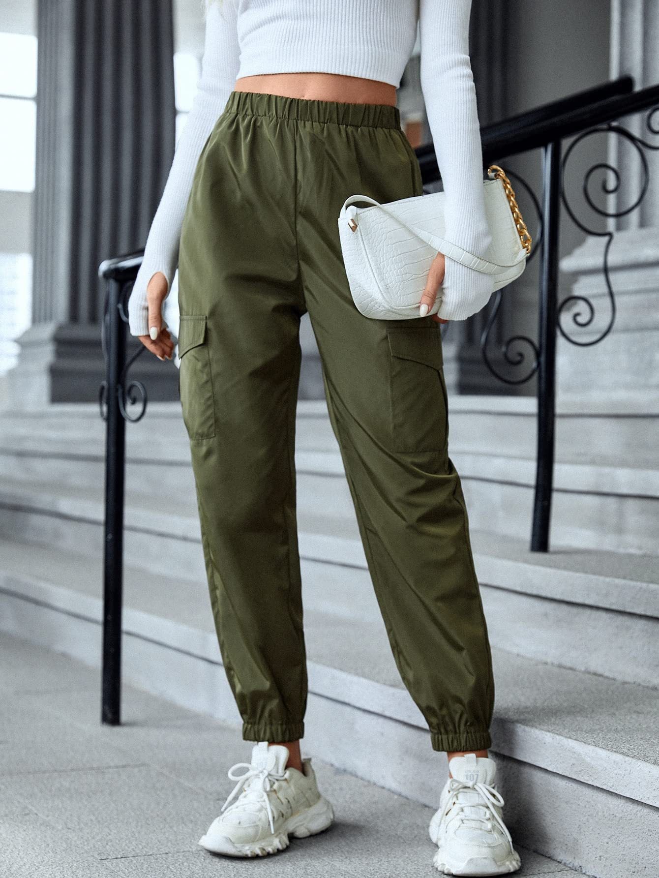 Pantalons cargo de loisirs pour femmes Chic und Stil
