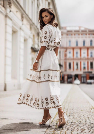 Robe maxi bohémienne pour femmes avec broderie détaillée Chic und Stil