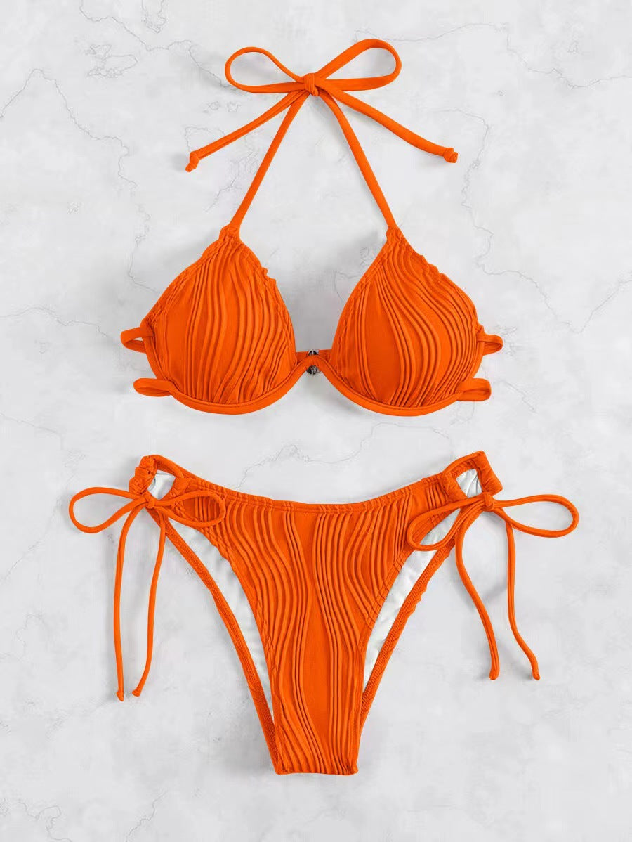 Bikini triangle femme en look côtelé structuré avec des liens latéraux Chic und Stil