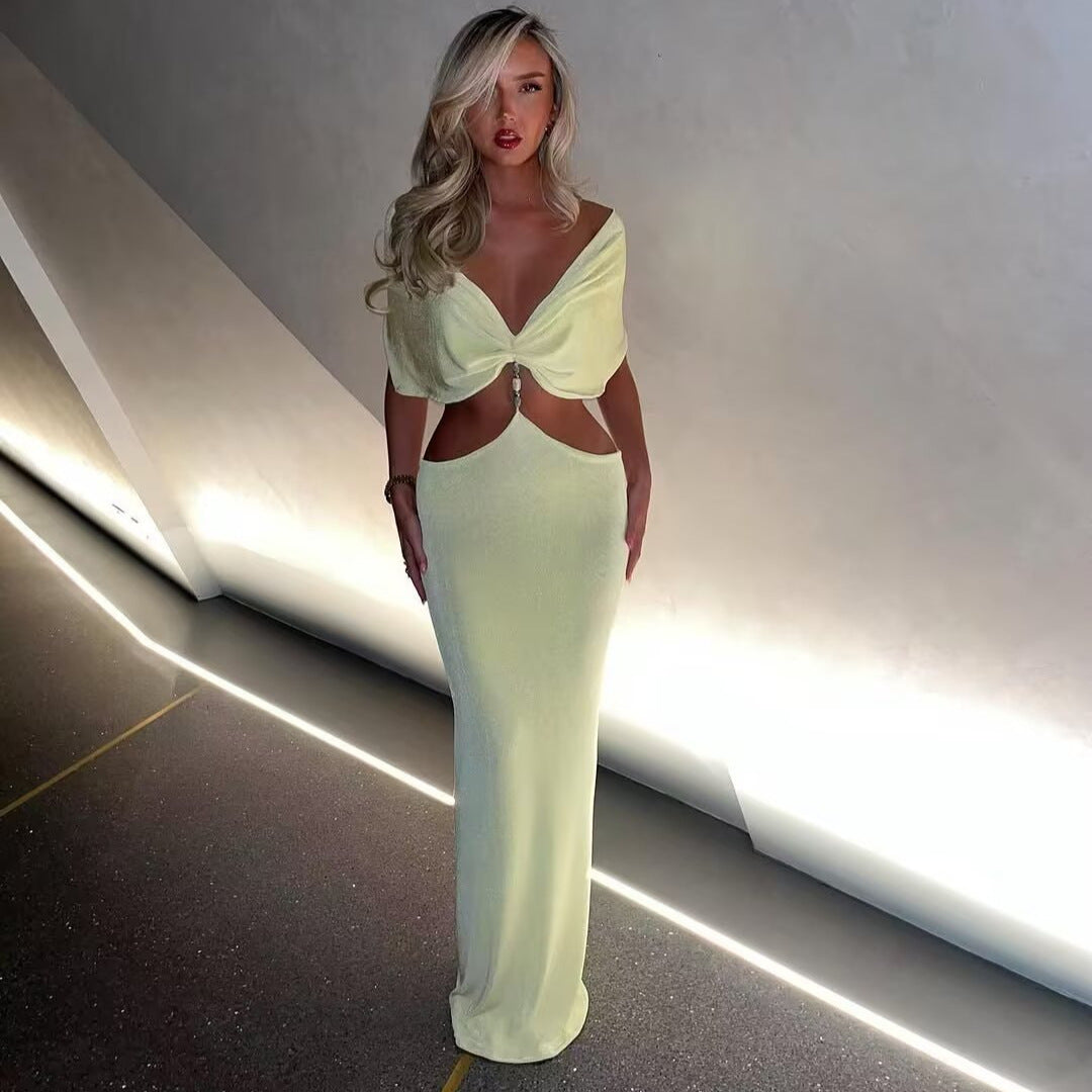Robe maxi femme avec une découpe séduisante et des détails de volants élégants Chic und Stil