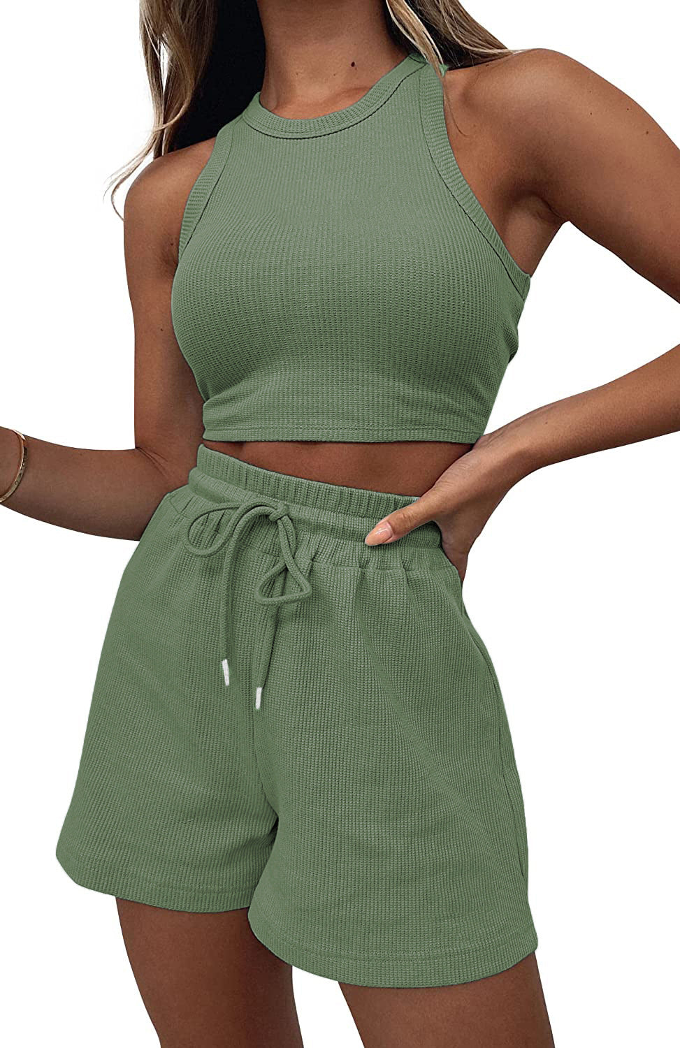 Tenue courte sportive à deux pièces pour femmes avec structure côtelée Chic und Stil